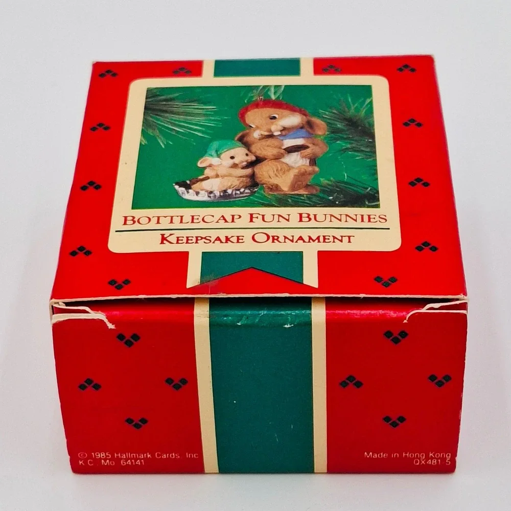 Hallmark take storage featuring